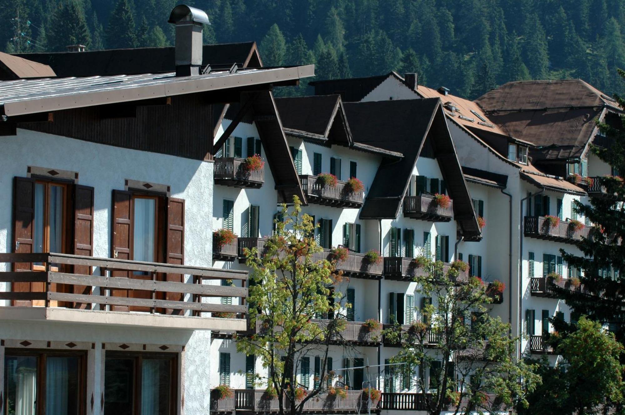 Th San Martino - Majestic Dolomiti Hotel San Martino Di Castrozza Kültér fotó